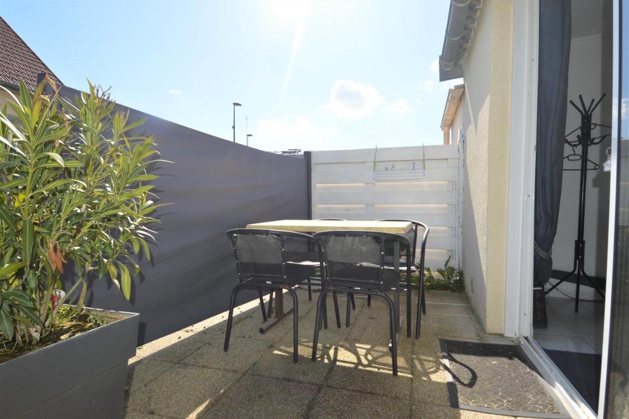 Appartamento Maisonnette avec terrasse à 50m de la plage Luc-sur-Mer Esterno foto